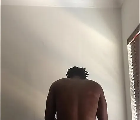 Sexy ebony amateur gets her slim body drilled hard in the morning XXX Video