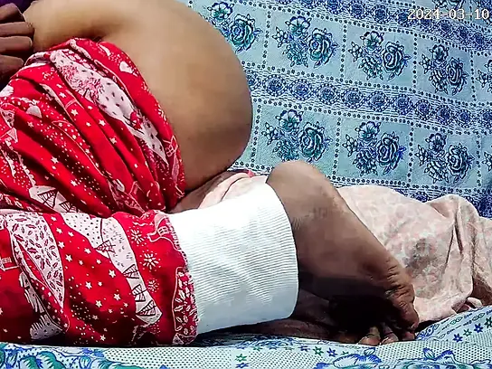 Ultra-kinky Indian Duo hook up in hotel apartment for red-hot bi-curious activity XXX Video