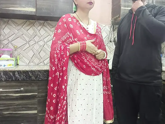 Sizzling Desi Bhabhi tempts ex-gf for Kitchen Money-shot & torrid fucky-fucky in the kitchen XXX Video