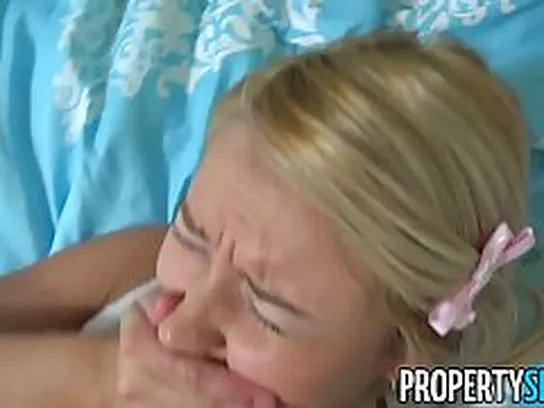 Ginormous jugged towheaded is highly accomplished when it comes to providing elation to her bf XXX Video