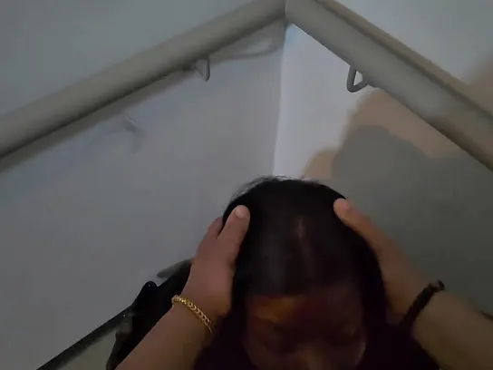 Nympho in black stockings talks & swallows stranger's load in elevator